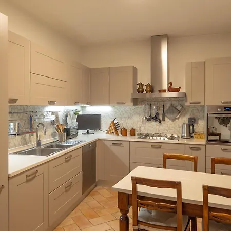 Luxury Priori 46 - In Center - Italywego * פרוג'ה