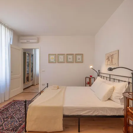 Luxury Priori 46 - In Center - Italywego شقة بيرودجا