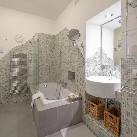 Luxury Priori 46 - In Center - Italywego